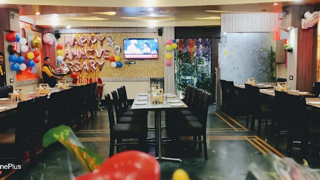 Hooting Owl Cafe