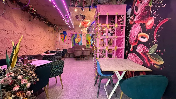 The Cafe artist