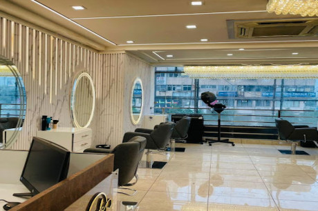 Addly's De Unisex Hair Salon